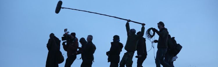 Озвучка видеороликов и озвучивание фильмов Озвучка видеороликов и озвучивание фильмов